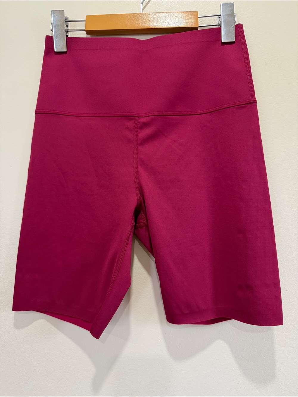 NWOT knix HiTouch High-Rise Bike Shorts in Limited Edition Berry - Picture 3 of 11